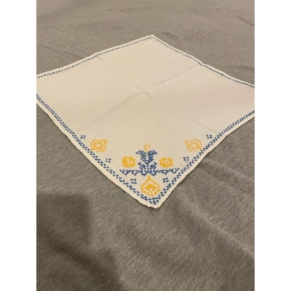 Vintage Single Linen Napkin with Embroidery Yellow/Blue